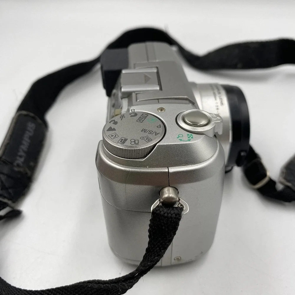 Vintage Olympus Camedia C-750 Ultra Zoom 4MP Digital Camera‎ 10x Optical Zoom